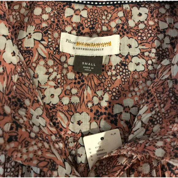 Anthropologie Pilcro and the Letterpress Sasha Smocked Boyfriend Buttondown - Picture 9 of 12